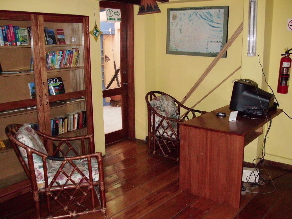 Hotel Casa Helbling Quito Esterno foto