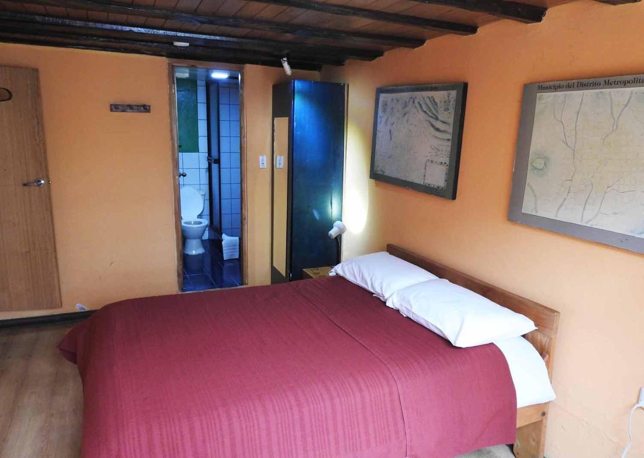 Hotel Casa Helbling Quito Esterno foto